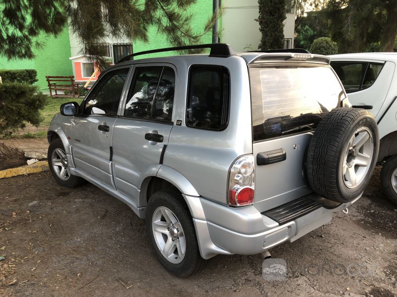 Autos usados - General Motors Tracker 5p B 4x2 Aut CD A/A E/E Q/C