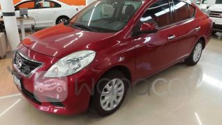 Autos usados-Nissan-Versa